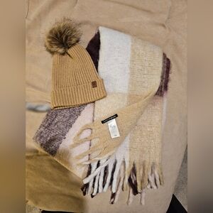 Lucky Brand Tan and Cream Scarf and Hat Set